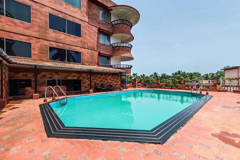 Westway Hotel Kozsíkóde Kültér fotó