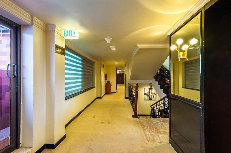 Westway Hotel Kozsíkóde Kültér fotó